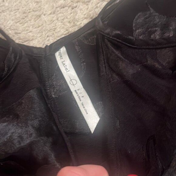 paper label floral satin Black Textured jumpsuit - Picture 3 of 3